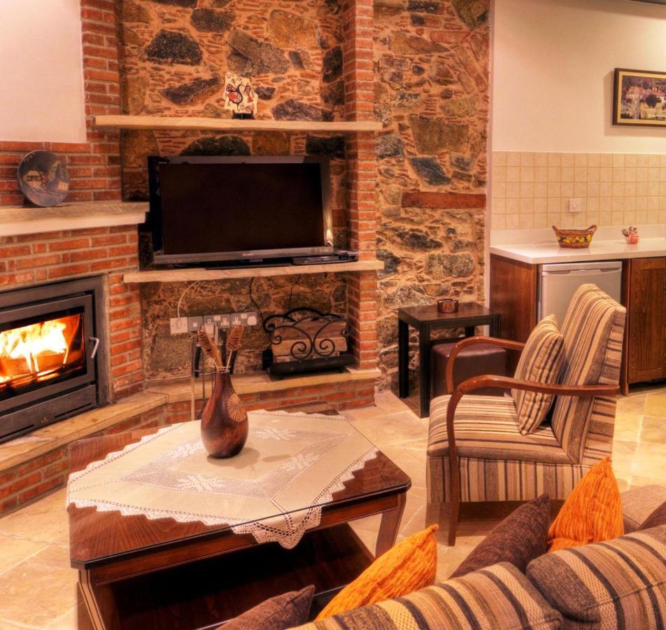 Archontiko I Misirlou Guest House Kalopanagiotis Luaran gambar